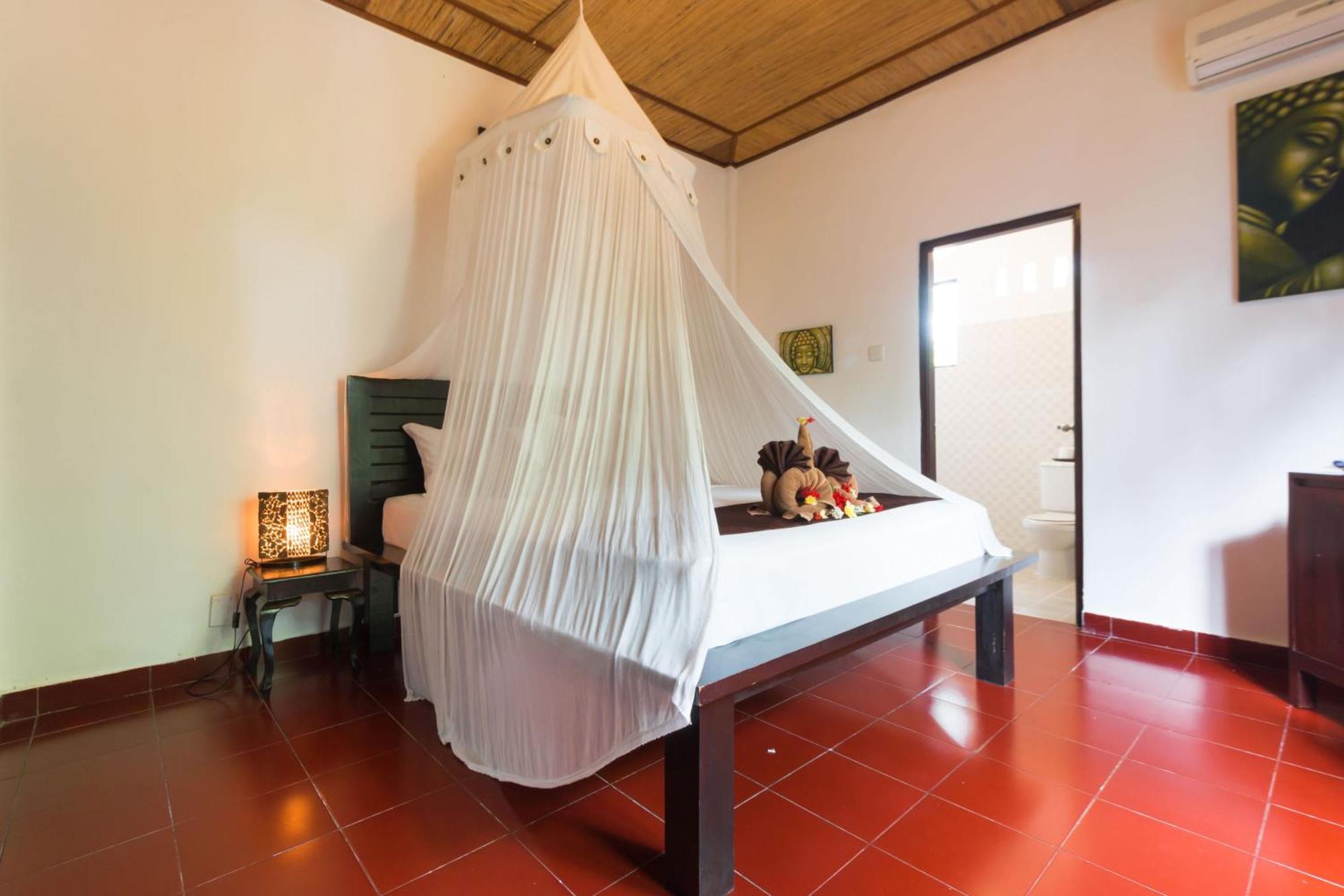 Tropical Bali Hotel Санур Номер фото